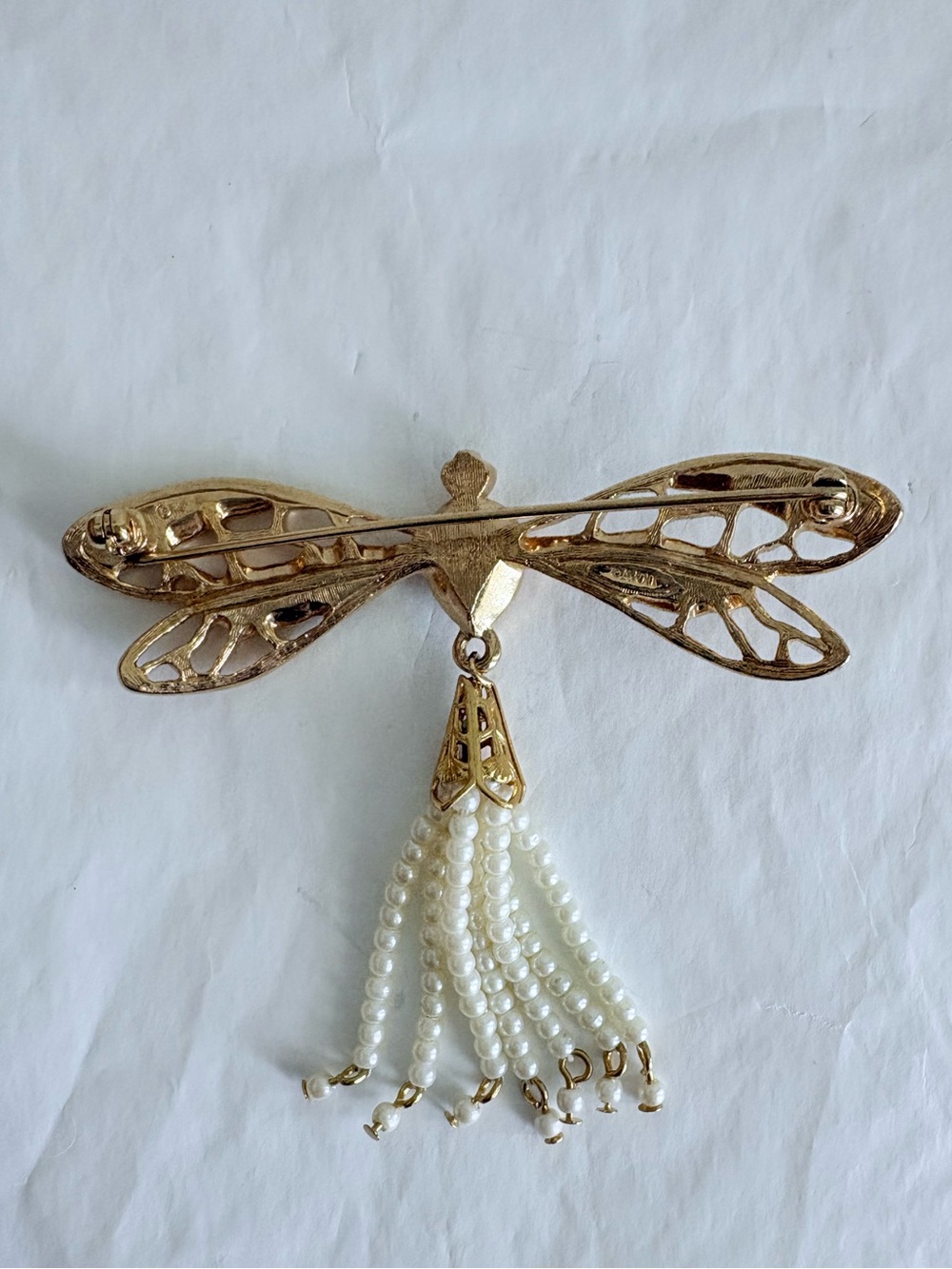 Avon Gold Tone Dragonfly Brooch Green Enamel Wings, Pink Stone & Pearl Tassel - Picture 7 of 8